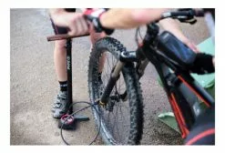 Bomba De Pie Negra ZEFAL Profil Max FP60 Z-Turn Black -Mantenimiento Ventas 2022 13078395e859b3cd37572.62555783