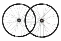 Juego De Ruedas Crankbrothers Synthesis E-MTB 27 5 '' Plus | Impulso 15x110mm - 12x148mm | Sram XD De 6 Agujeros